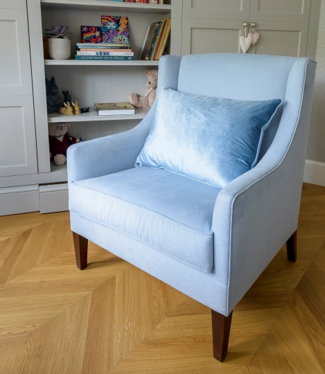 Fotel tapicerowany meble tapicerowane, fotele tapicerowane, uszaki, łóżka tapicerowane, projekty mebli tapicerowanych, meble tapicerowane na zamówienie, łóżka na zamówienie, zagłówki tapicerowane, zagłówki tapicerowane na zamówienie, najpiękniejsze łóżka, ekskluzywne łóżka