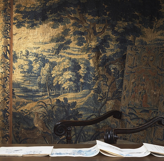 Tapisseria ( verdiura ), fotel (haft needlepoint) - XVIII w Tapisseria - verdiura, fotel (haft needlepoint) - XVIII w