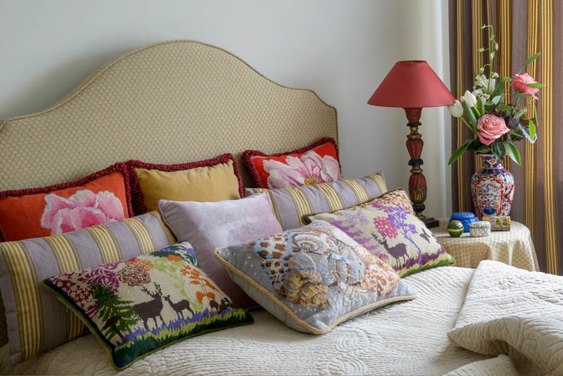 Łóżko z zagłówkiem tapicerowanym wykonanym na zamówienie meble tapicerowane, łóżka tapicerowane, projekty mebli tapicerowanych, meble tapicerowane na zamówienie, łóżka na zamówienie, zagłówki tapicerowane, zagłówki tapicerowane na zamówienie, najpiękniejsze łóżka, ekskluzywne łóżka