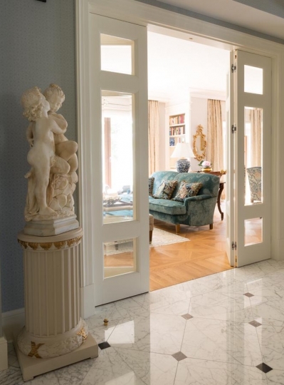 Hol główny, widok na salon projektowanie wnętrz, aranżacja wnętrz stylowych, wnętrza ekskluzywne, interior design